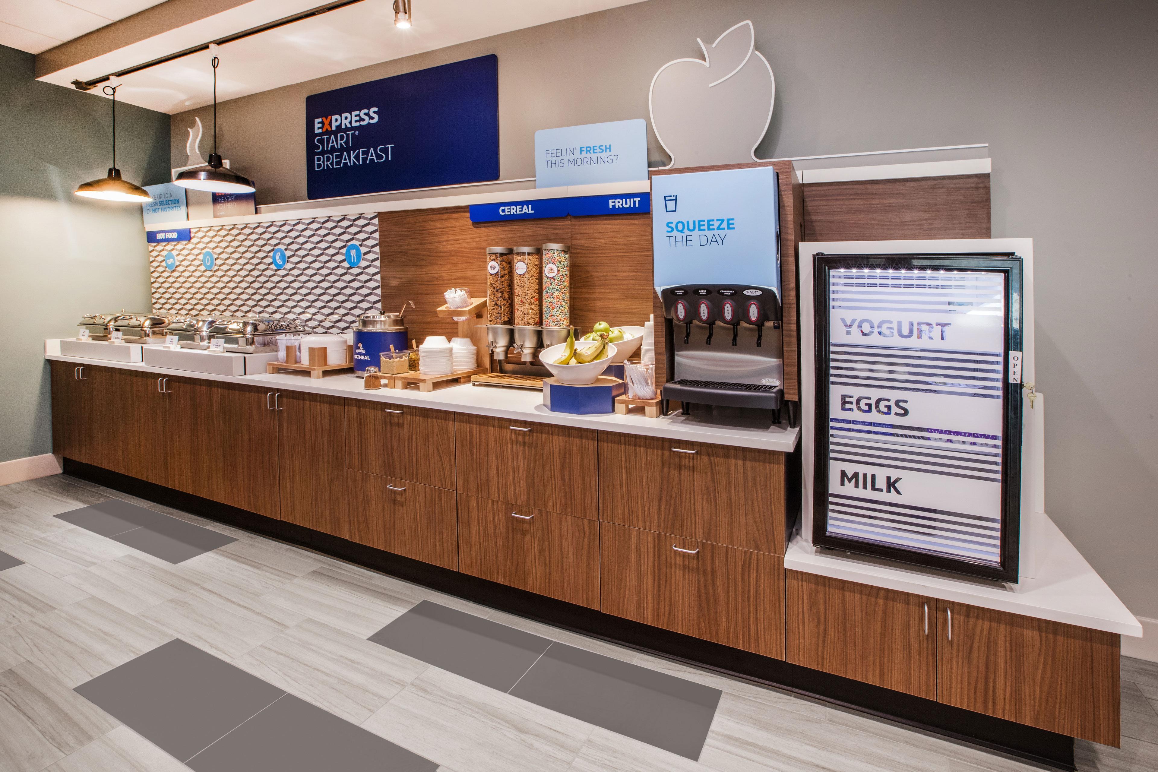 Holiday Inn Express Yorkton East By Ihg מראה חיצוני תמונה