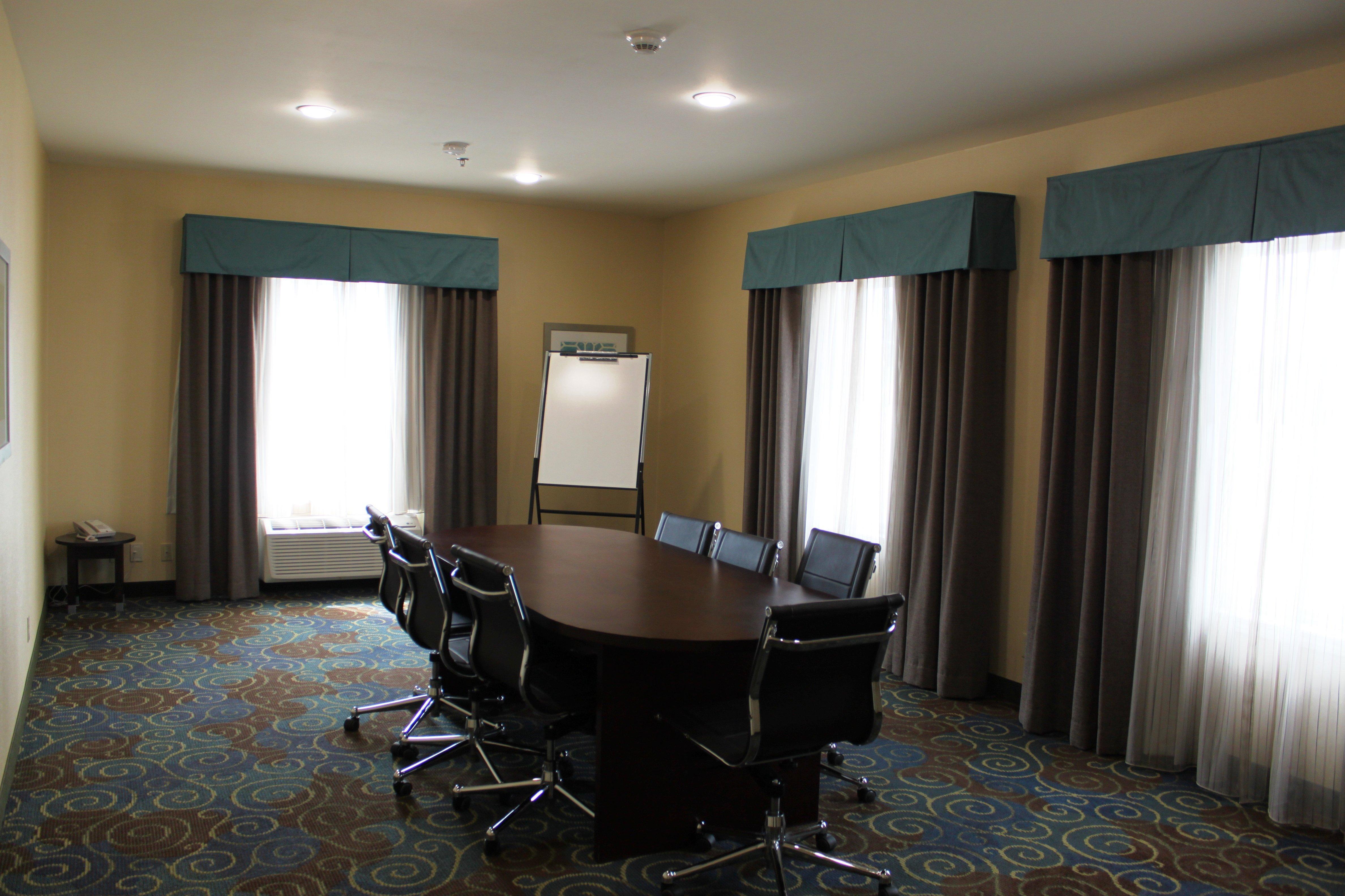 Holiday Inn Express Yorkton East By Ihg מראה חיצוני תמונה