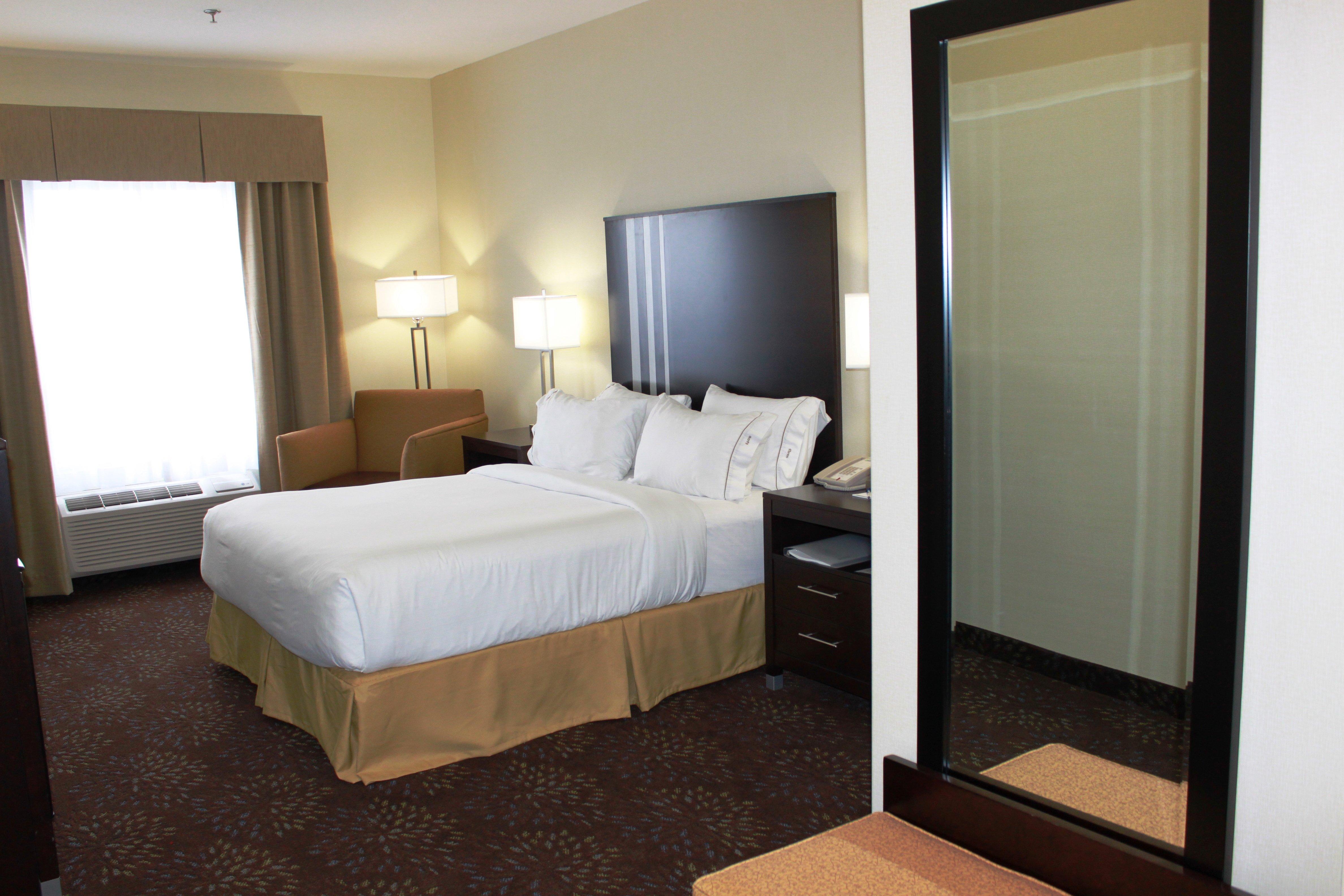 Holiday Inn Express Yorkton East By Ihg מראה חיצוני תמונה