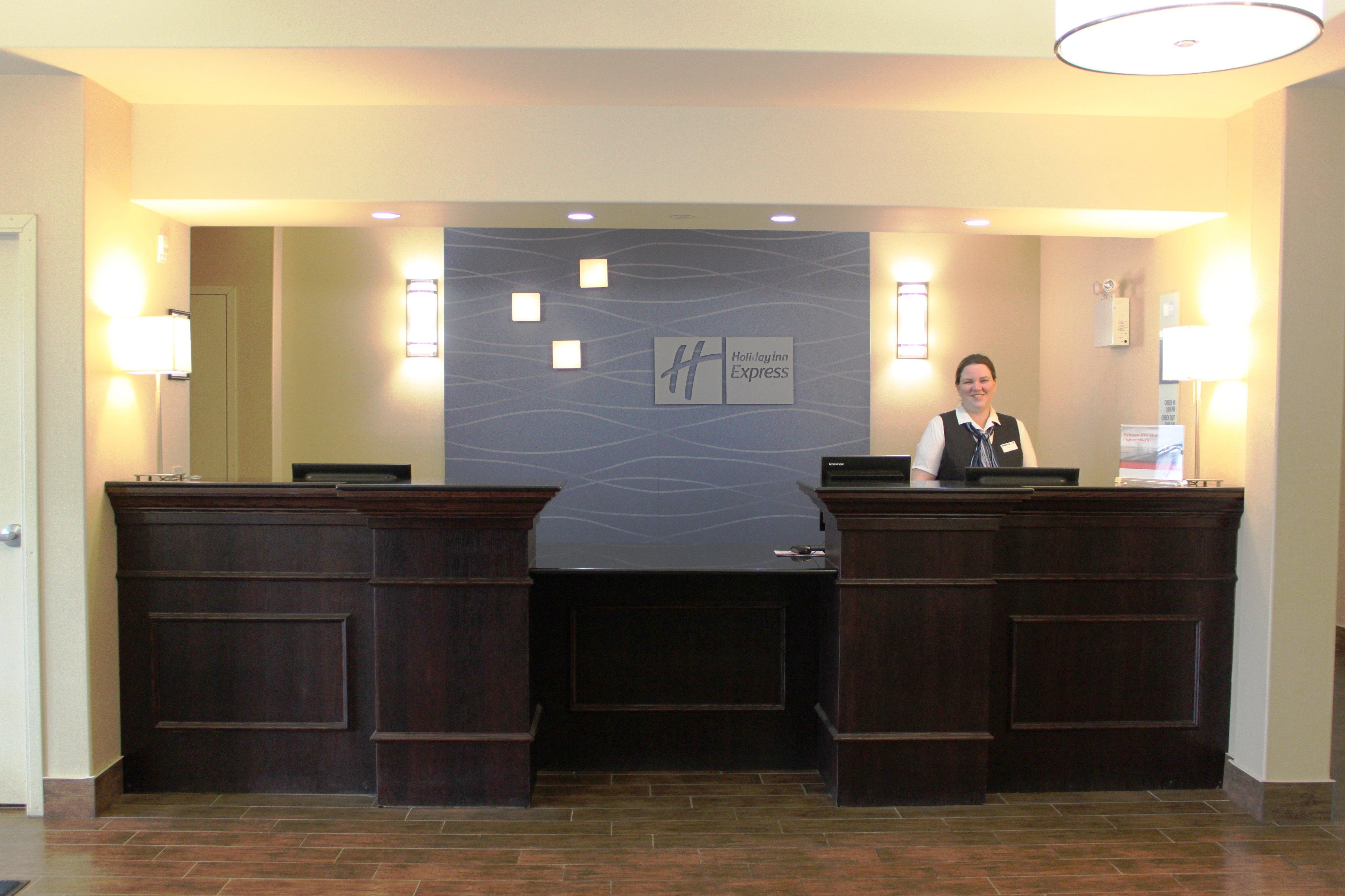 Holiday Inn Express Yorkton East By Ihg מראה חיצוני תמונה