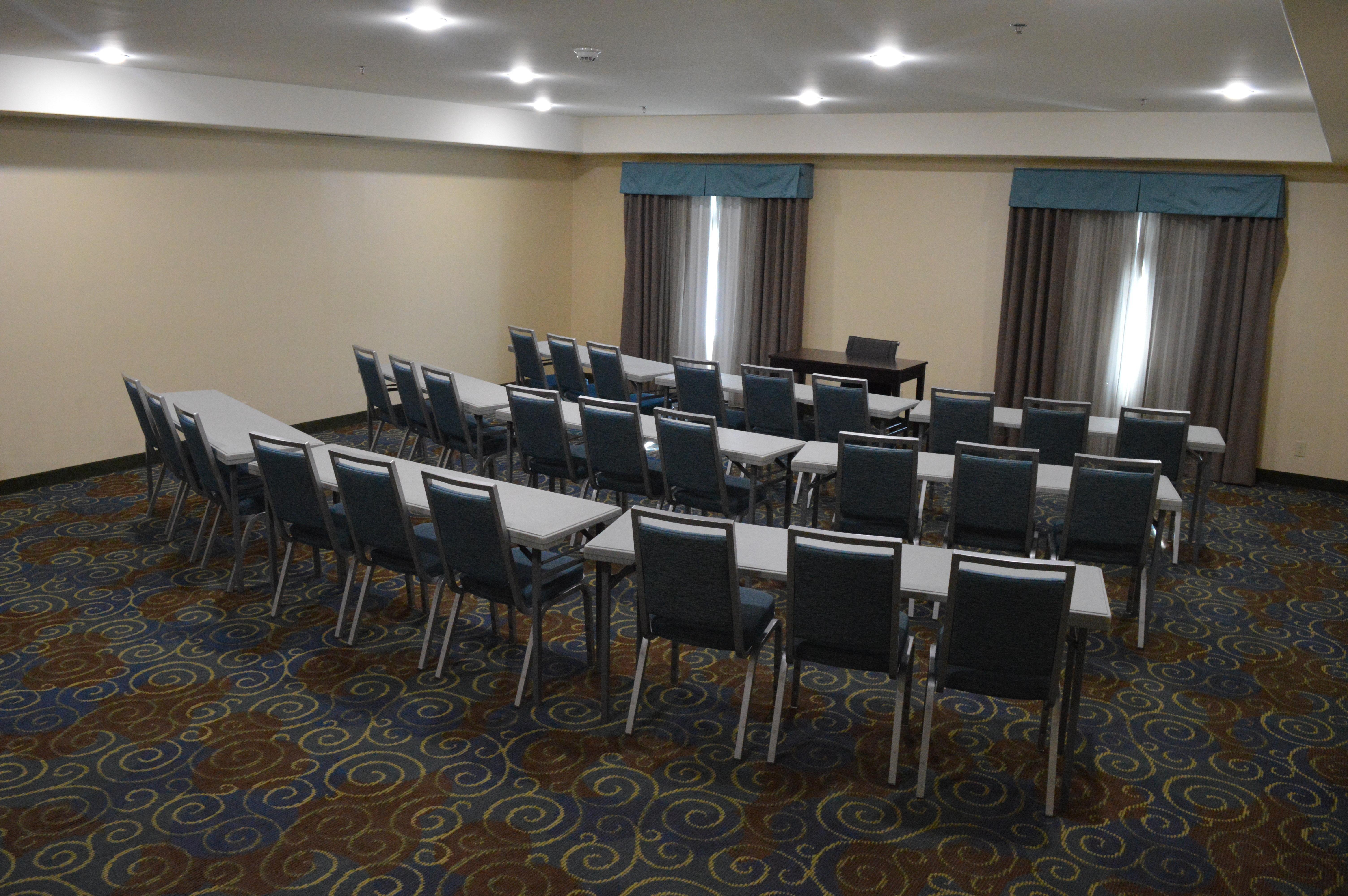 Holiday Inn Express Yorkton East By Ihg מראה חיצוני תמונה
