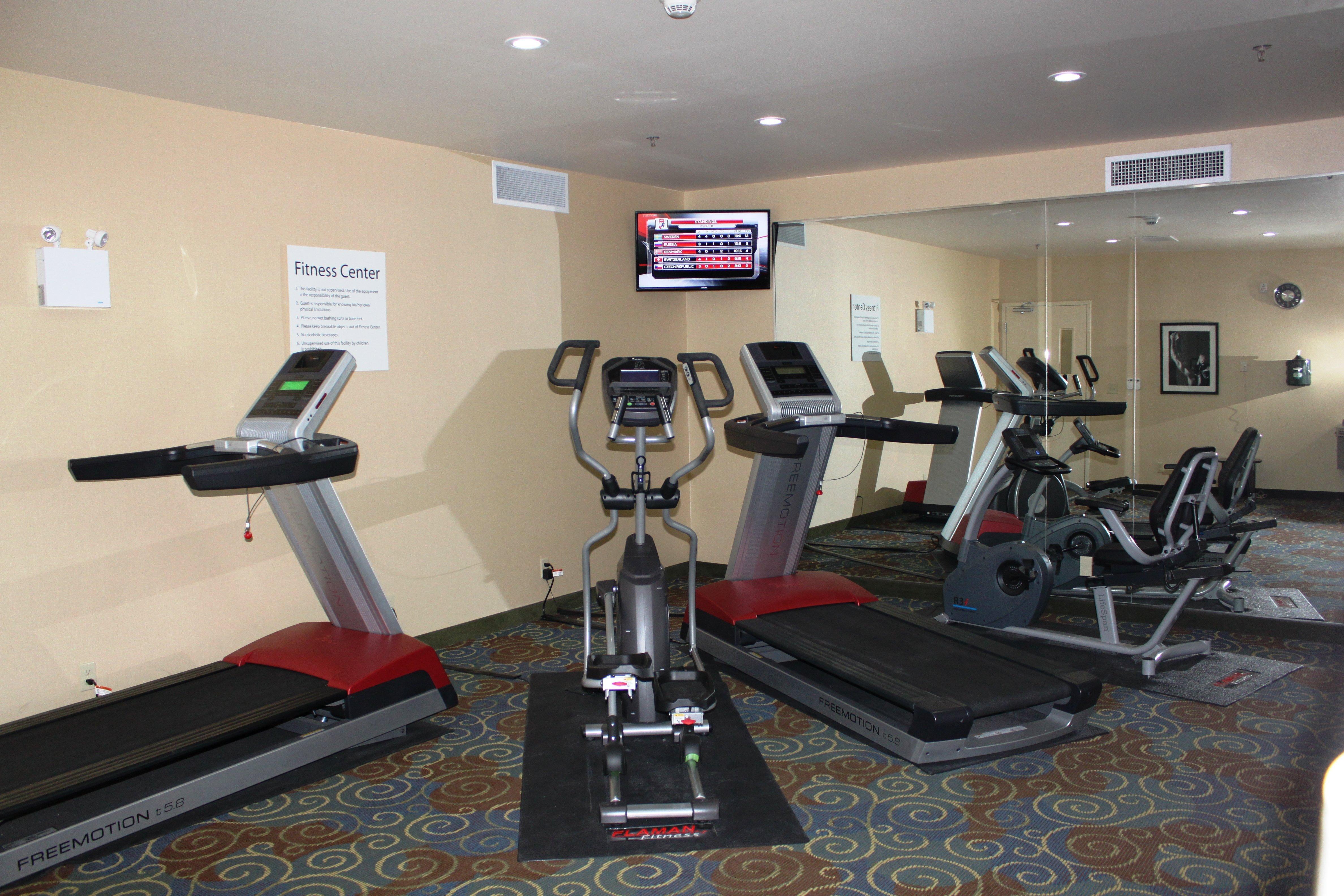 Holiday Inn Express Yorkton East By Ihg מראה חיצוני תמונה
