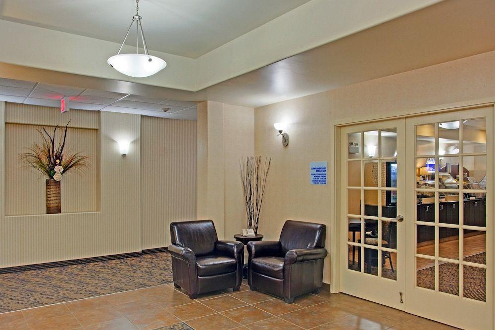 Holiday Inn Express Yorkton East By Ihg מראה חיצוני תמונה